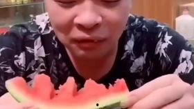 吃瓜搞笑老师视频爆笑版,笑料连连，欢乐无限