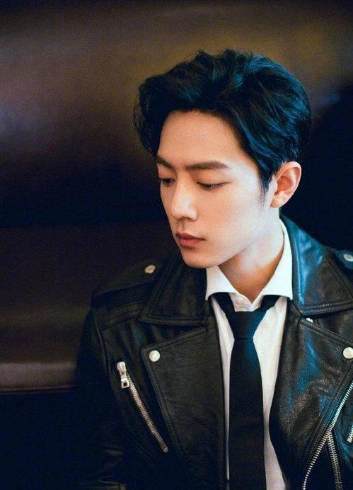 肖战吃瓜评论视频大全,揭秘娱乐圈幕后故事