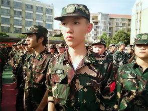 军训女吃瓜视频大全集,盘点那些爆笑瞬间与感人瞬间