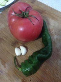 葫芦瓜加辣椒可以吃吗视频,美味家常菜视频解析